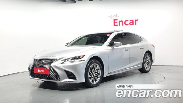 Lexus LS — exterior