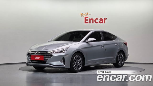 Hyundai Avante — exterior