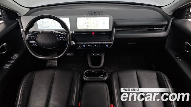 Hyundai IONIQ 5 — interior