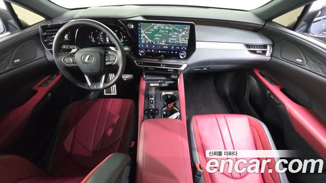 Lexus RX — interior