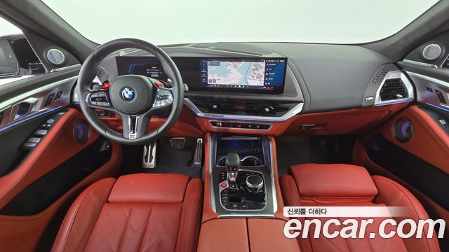 BMW XM — interior