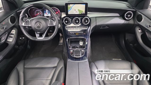 Mercedes-Benz C-Class — interior