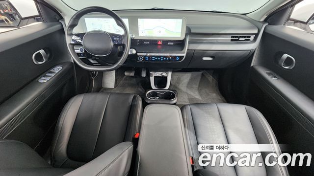 Hyundai IONIQ 5 — interior
