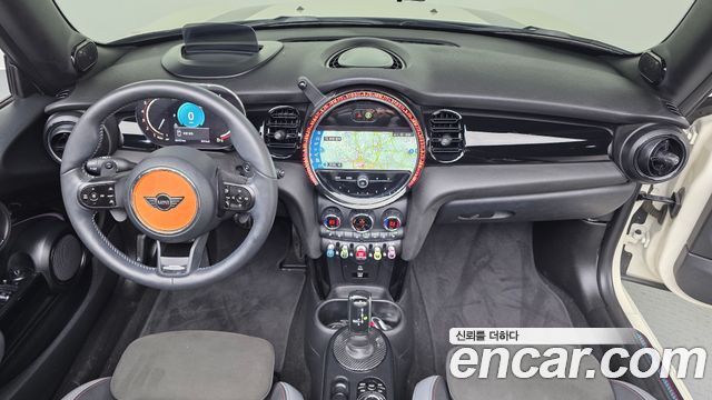 MINI Cooper Convertible — interior