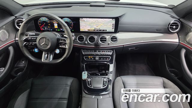 Mercedes-Benz E-Class — interior