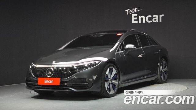 Mercedes-Benz EQS — exterior