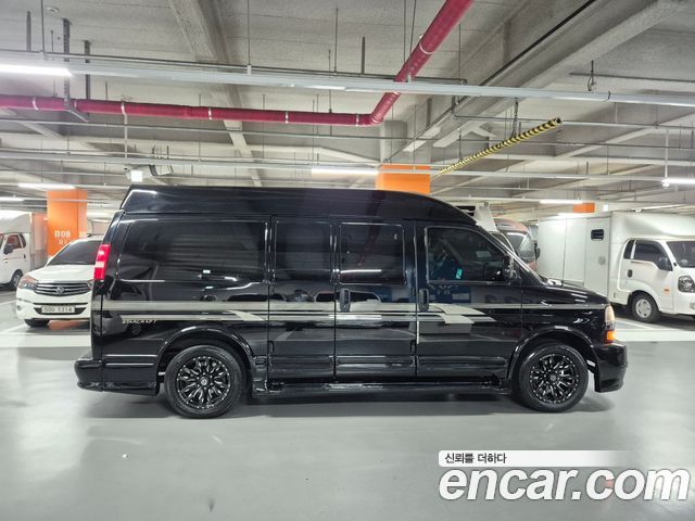Chevrolet Express Van — interior