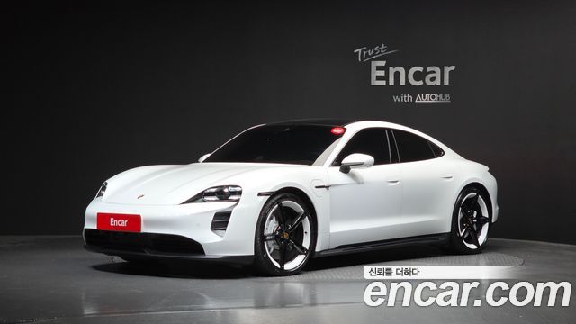 Porsche Taycan — exterior