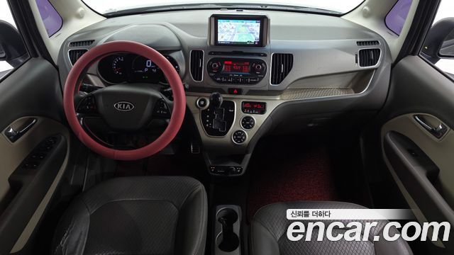 Kia Ray — interior