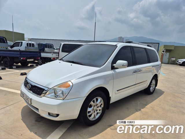 Kia Carnival — exterior
