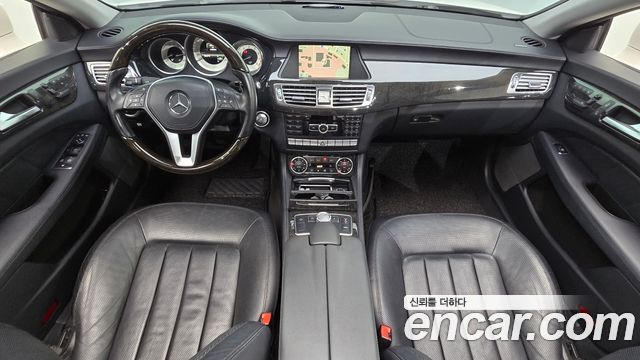 Mercedes-Benz CLS-Class — interior