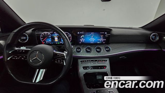 Mercedes-Benz E-Class — interior