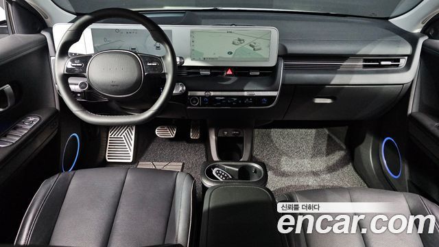Hyundai IONIQ 5 — interior