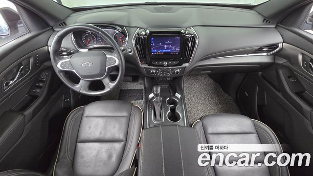 Chevrolet Korea Traverse — interior