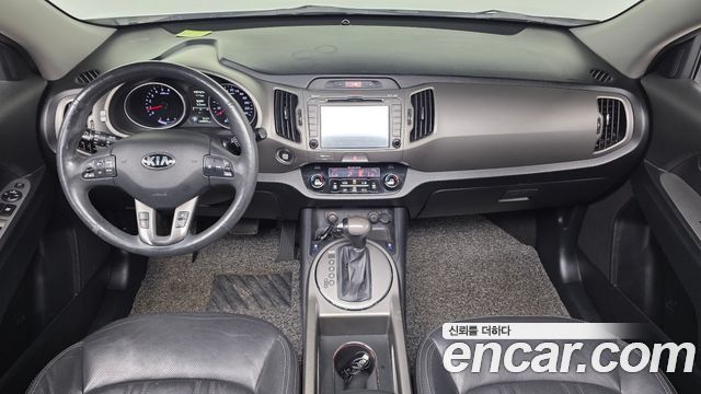 Kia Sportage — interior