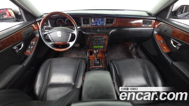 Hyundai Equus — interior