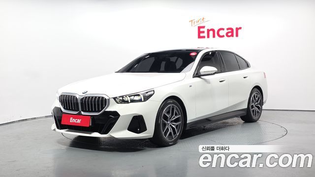 BMW 5 Series — exterior
