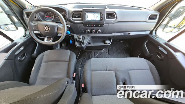 Renault Korea Master — interior