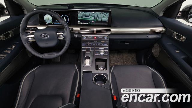 Hyundai Nexo — interior