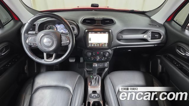 Jeep Renegade — interior