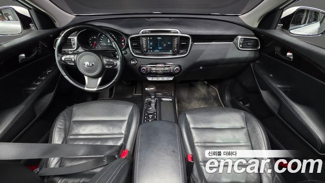 Kia Sorento — interior
