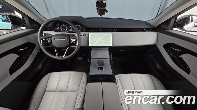 Land Rover Range Rover Evoque — interior