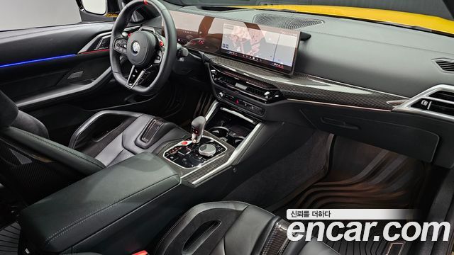 BMW M4 — interior