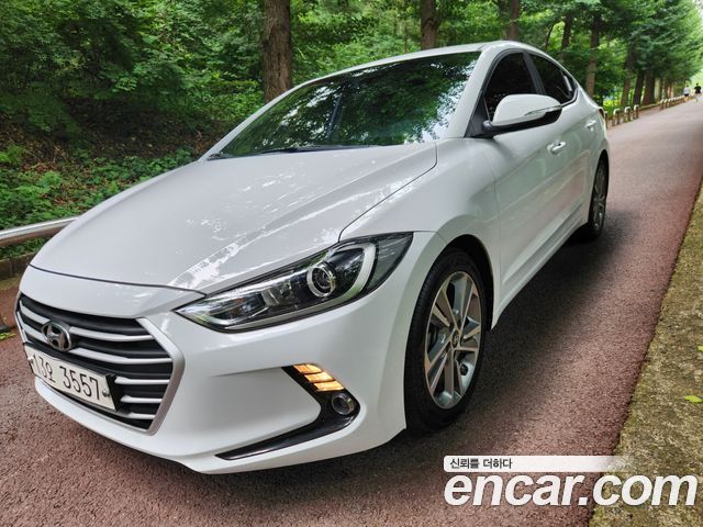 Hyundai Avante — exterior