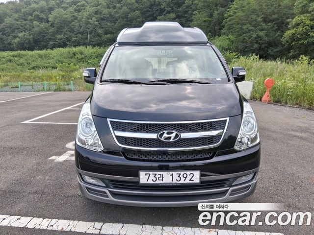 Hyundai Starex — exterior