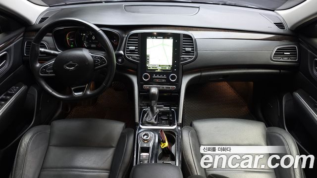 Renault Korea SM6 — interior