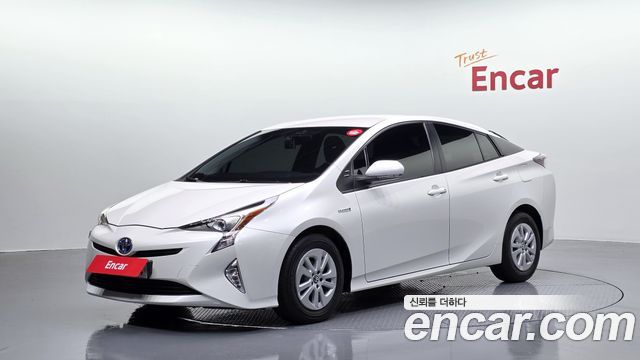 Toyota Prius — exterior