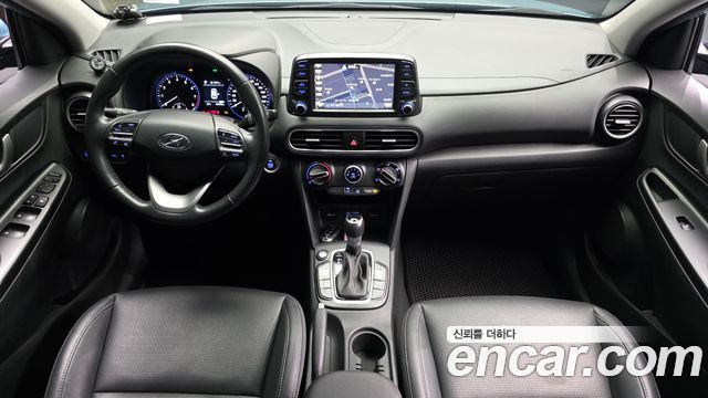 Hyundai Kona — interior