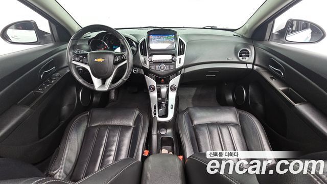 Chevrolet Korea Cruze — interior