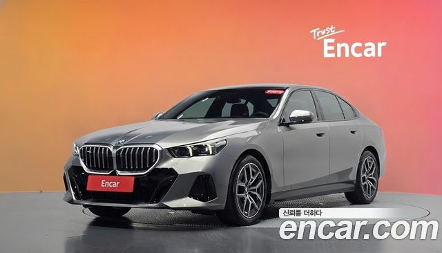 BMW 5 Series — exterior