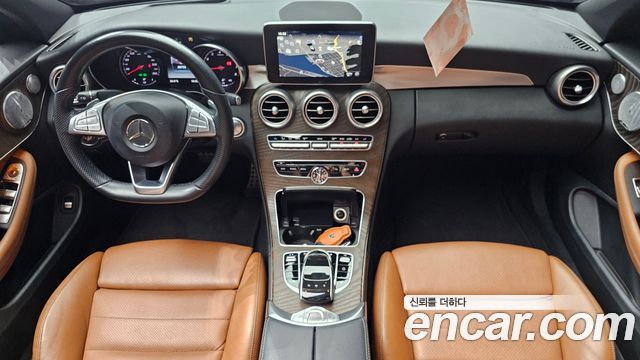 Mercedes-Benz C-Class — interior