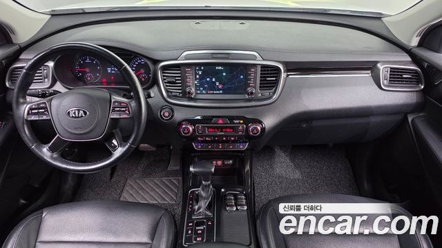 Kia Sorento — interior