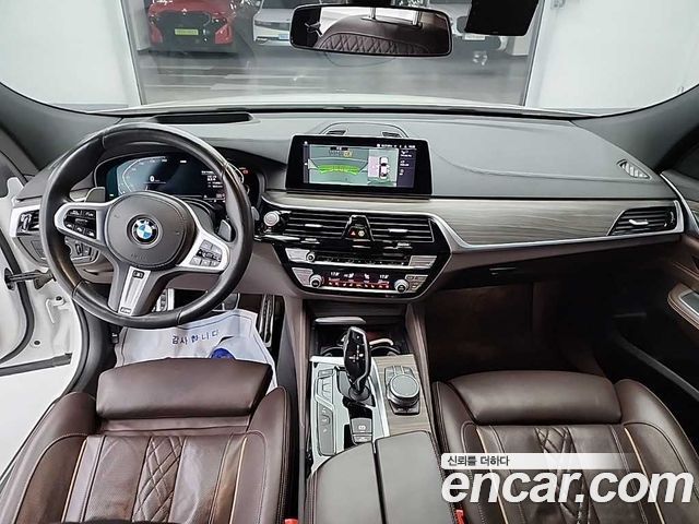 BMW Gran Turismo GT — interior