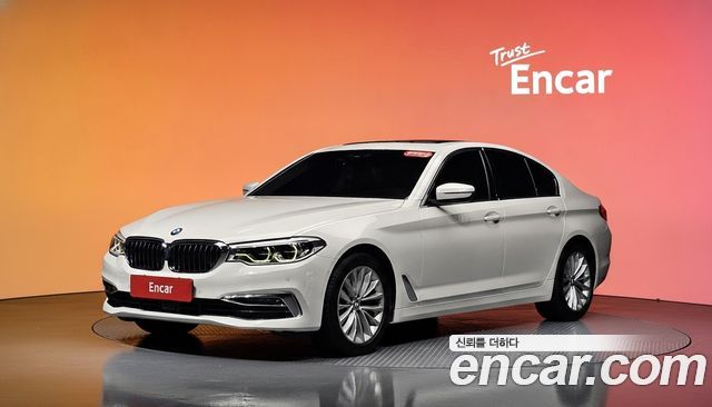 BMW 5 Series — exterior