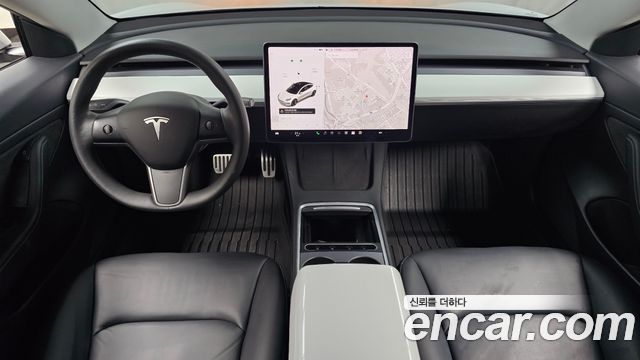 Tesla Model 3 — interior