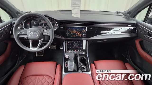 Audi SQ7 — interior