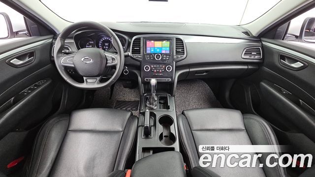 Renault Korea SM6 — interior