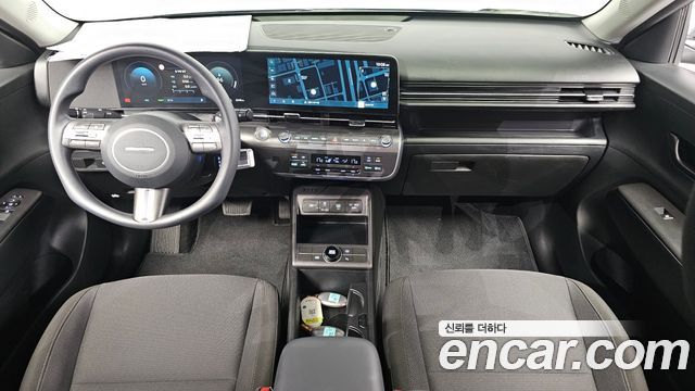 Hyundai Kona — interior