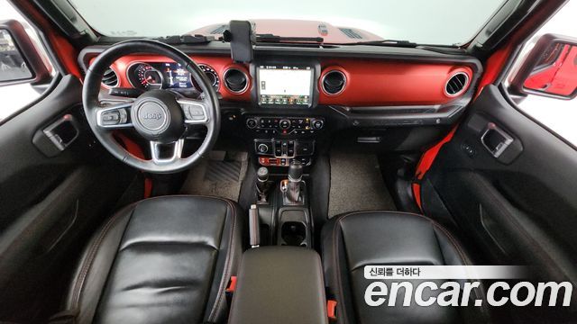 Jeep Wrangler — interior