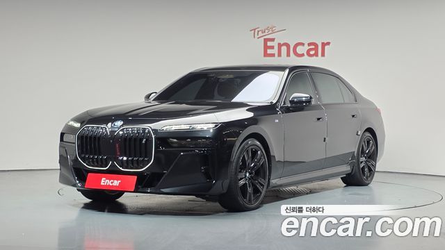 BMW i7 — exterior