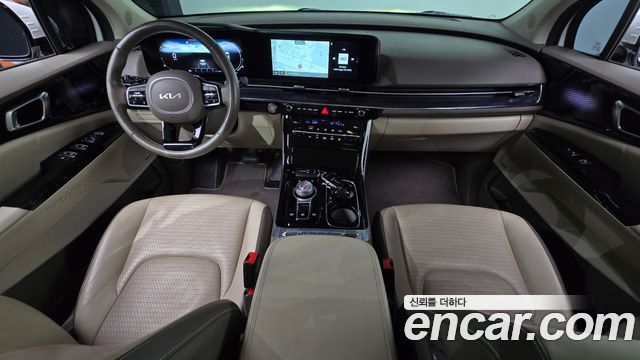 Kia Carnival — interior