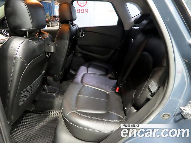 Renault Korea QM3 — interior