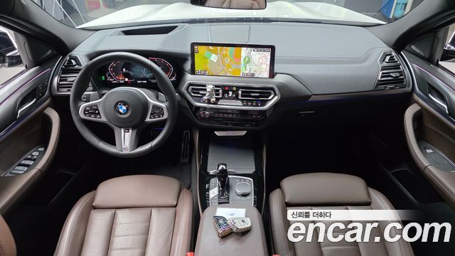 BMW X4 — interior