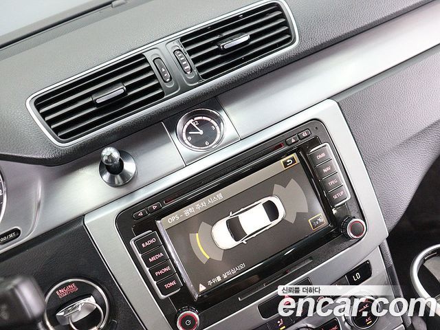Volkswagen CC — interior