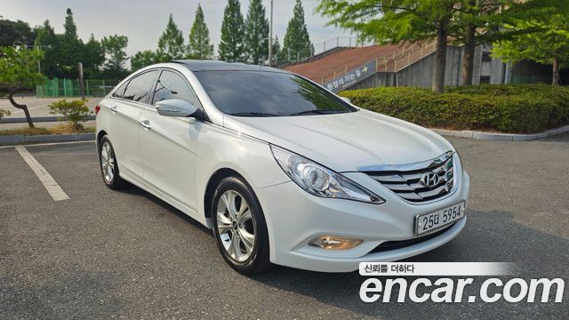 Hyundai Sonata — exterior