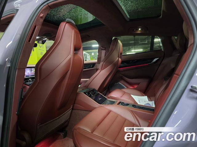 Porsche Panamera — interior